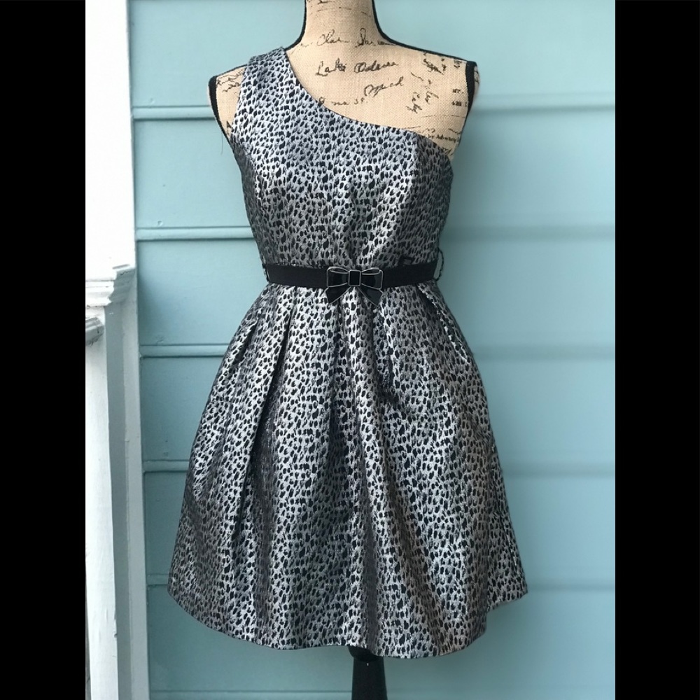 Forever 21 one shoulder cocktail party dress
